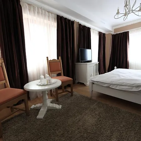Hotell Old City Nf 4*