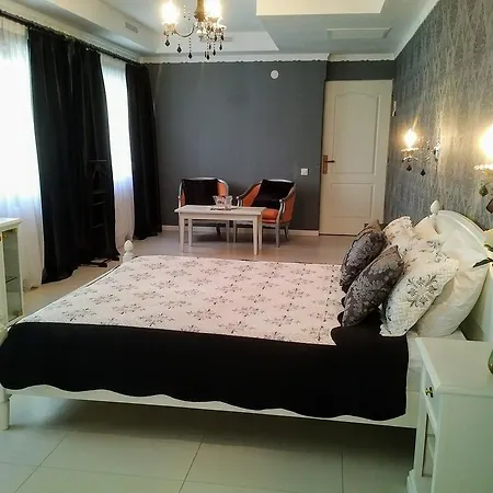 Hotell Old City Nf