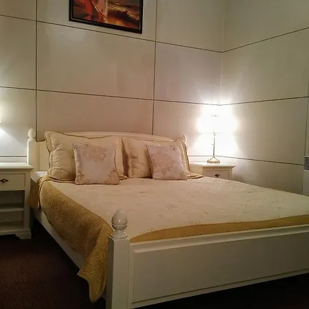 Hotell Old City Nf