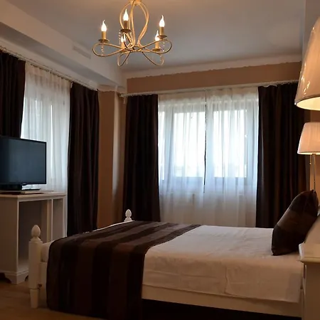Old City Nf Hotels 4*